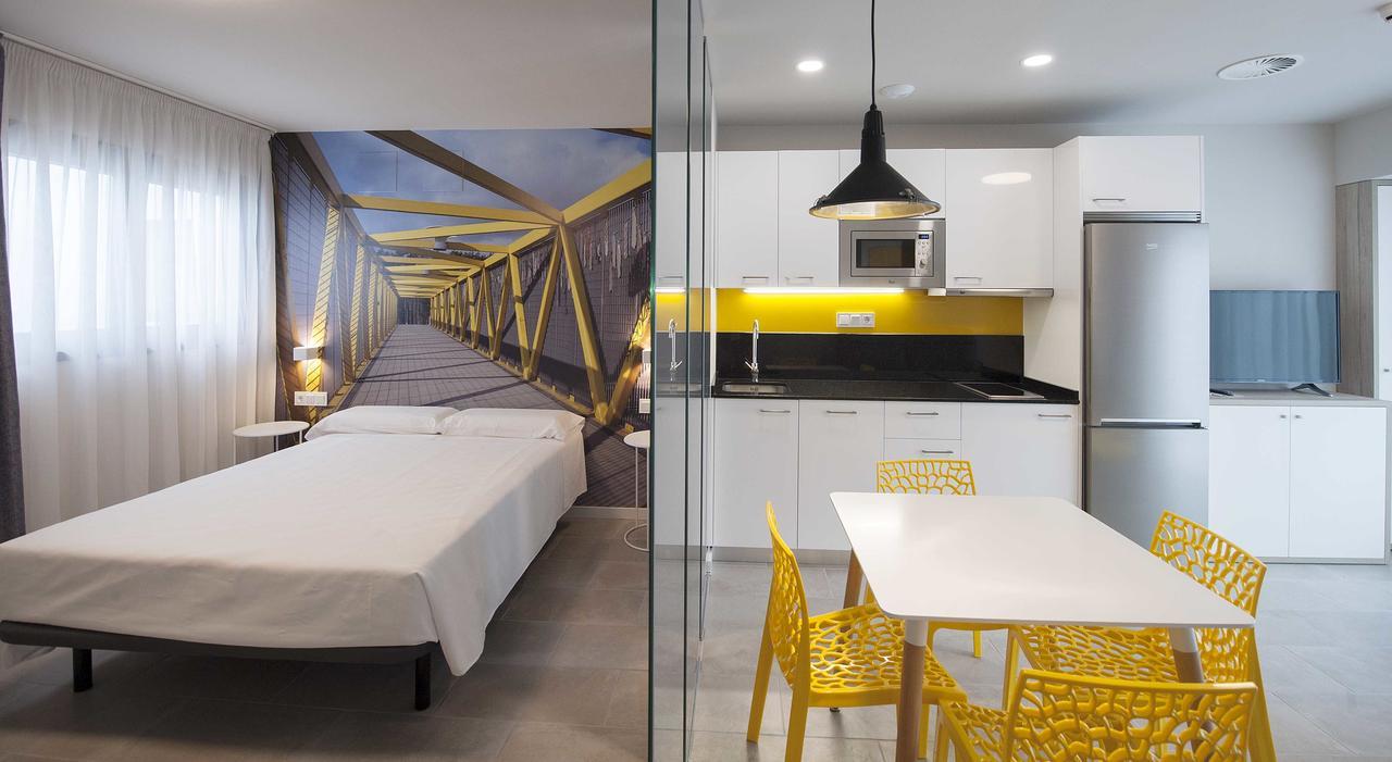 Apartamentos Divan Vitoria-Gasteiz Extérieur photo